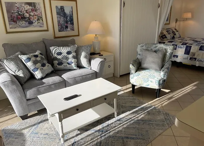 Sea Club I